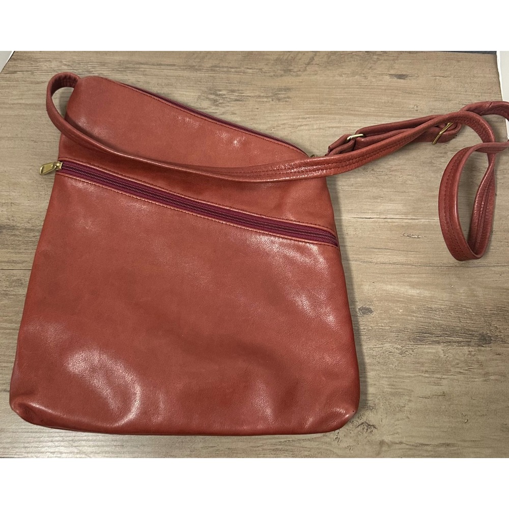 WASTED‎ BELT SEATTLE Pink Leather Crossbody Bag Adjustable Strap Zipper Pockets - Picture 2 of 10